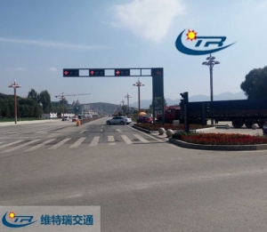 交通信号灯杆：为何是城市交通的重要组成部分？
