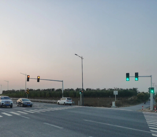 辽宁锦州信号灯项目